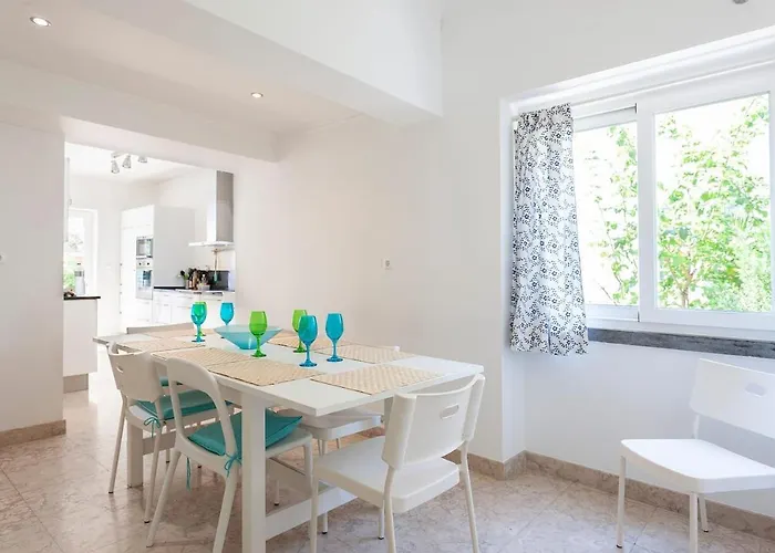 Lx -10m To Downtown Up To14 Ppl,heatable Pool And Lift