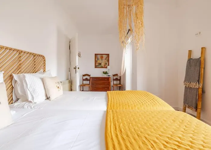 别墅 Lx -10m To Downtown Up To14 Ppl,heatable Pool And Lift Lisboa