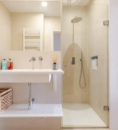 Lx -10m To Downtown Up To14 Ppl,heatable Pool And Lift Lisboa