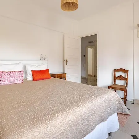 빌라 Family In ,heated Pool ,elevator,parking,6 Bedrooms,sleeps 14